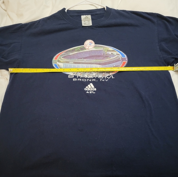 Men's size medium Yankees stadium Adidas t shirt 2006 - Picture 5 of 8